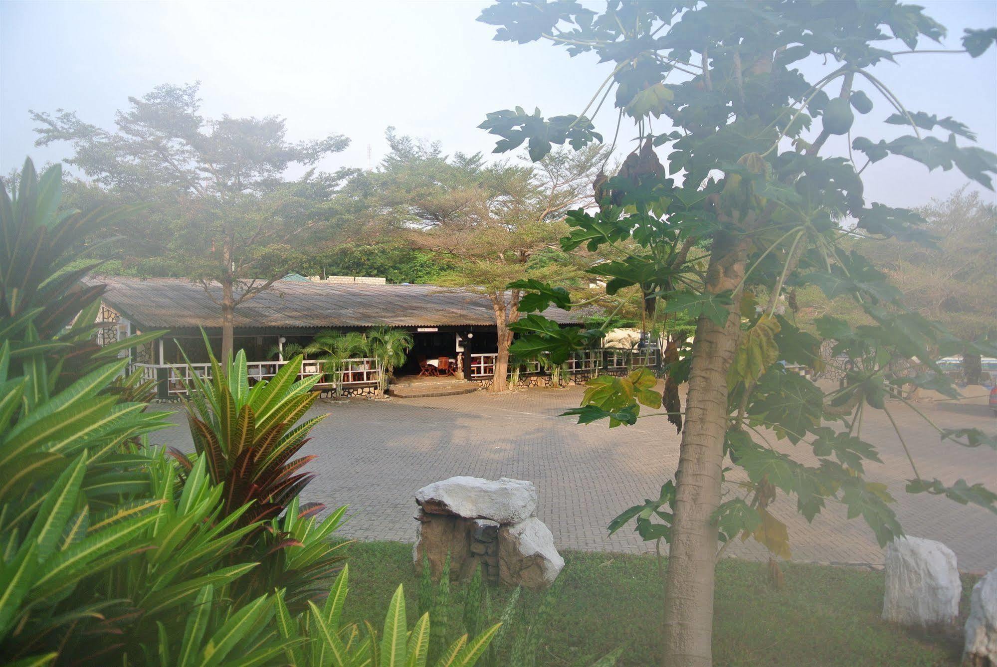 Akosombo Continental Hotel Exterior foto